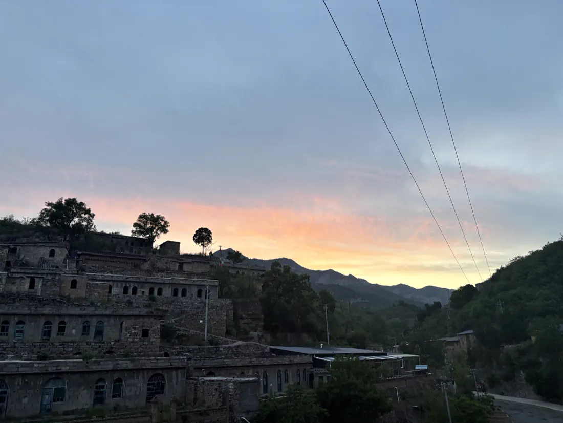 大前村太行山夕阳